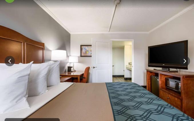 Econo Lodge Canton Esterno foto