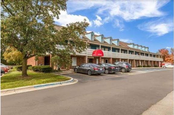 Econo Lodge Canton Esterno foto